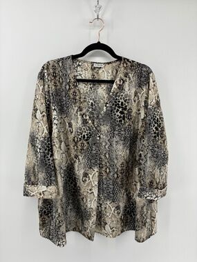 MASSIVE $10 SALE Paraphrase Black and White Sailor Collar Boxy Blouse